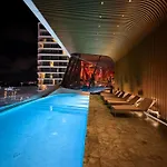 21st Floor Sunset - Mercury Tower With Pool Access By Uniq * San Ġiljan