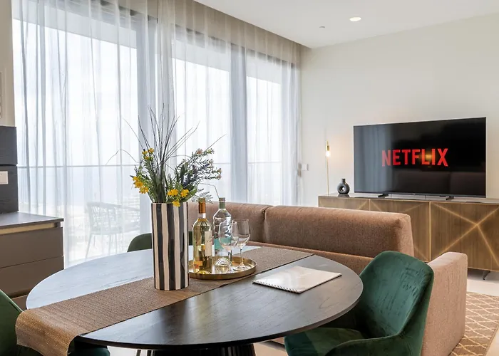 21st Floor Sunset - Mercury Tower With Pool Access By Uniq St. Julian's