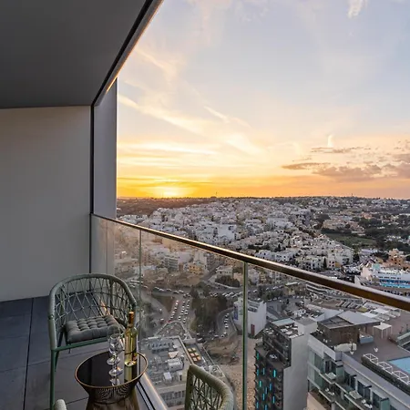 Appartamento 21st Floor Sunset - Mercury Tower With Pool Access By Uniq *