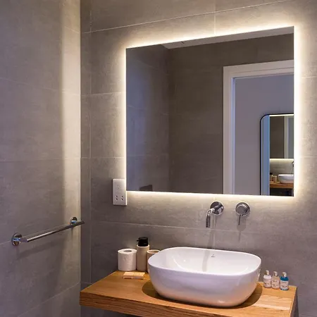 Appartamento 21st Floor Sunset - Mercury Tower With Pool Access By Uniq San Giuliano