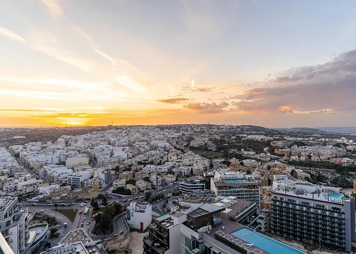 21st Floor Sunset - Mercury Tower With Pool Access By Uniq Saint Julian's